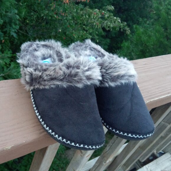 Floopi fuzzy hard sole black slippers sz S 5-6 - Picture 5 of 11